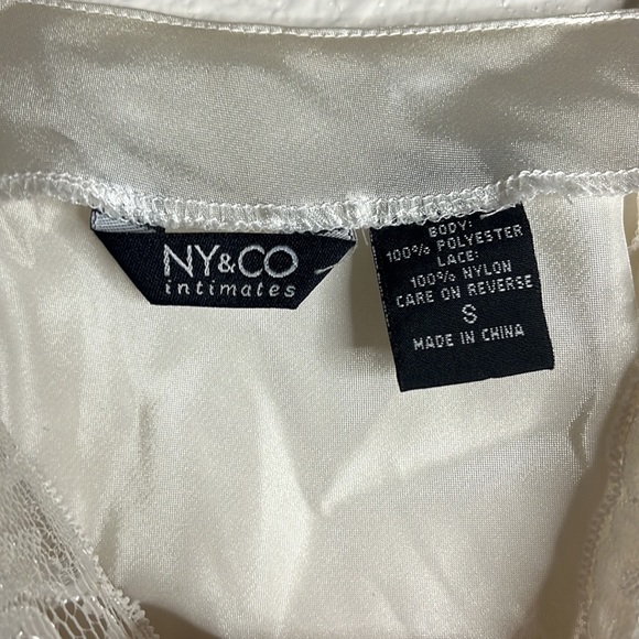 Ny&co intimates - Picture 2 of 3